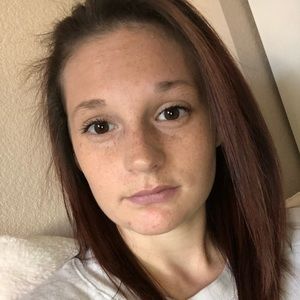 Meet your Posher, Caitlyn